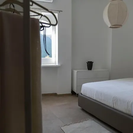 Casa Ilios Vista Mare E Montagna - Borgo Apartment