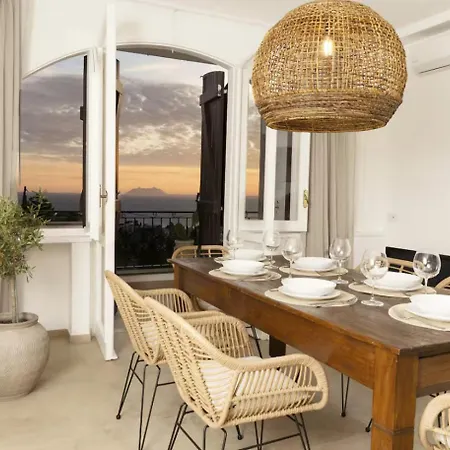 Casa Ilios Vista Mare E Montagna - Borgo
