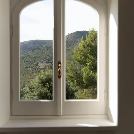 Casa Ilios Vista Mare E Montagna - Borgo